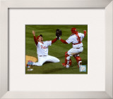 Brad Lidge and Carlos Ruiz celebrate Final Out of the 2008 World Series
