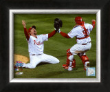 Brad Lidge and Carlos Ruiz celebrate Final Out of the 2008 World Series