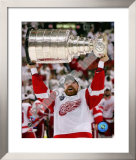 Kris Draper with the Stanley Cup, Game 6 of the 2008 NHL Stanley Cup Finalsl; #33