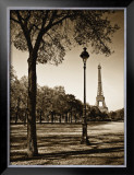 Buy An Afternoon Stroll in Paris I at AllPosters.com