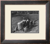 Buy Women at War: On the Land at AllPosters.com