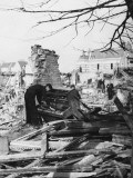 Playing a Piano Amid the Destruction - the Blitz