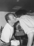 Bruce Willis Kissing Wife Demi Moore, Working as a Bartender at His Restaurant, Planet Hollywood
