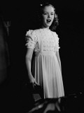 Child Actress Gloria Jean Performing