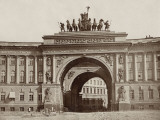 Buy Russia, Triumph Arch of the General Staff Headquarters in St. Petersburg at AllPosters.com