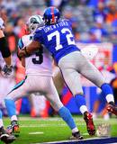 Osi Umenyiora 2010 Action