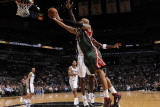 Milwaukee Bucks v San Antonio Spurs: Drew Gooden and Antonio McDyess