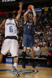 Minnesota Timberwolves v Dallas Mavericks: Kevin Love and Tyson Chandler