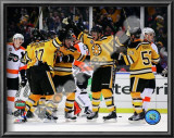 Johnny Boychuk, Mark Recchi, David Krejci,Patrice Bergeron, & Derek Morris Celebrate Recchi