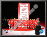 The Detroit Red Wings with the 2007-08 Stanley Cup Championship Banner