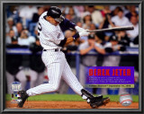 Derek Jeter connects for his 1,270th hit at Yankee Stadium