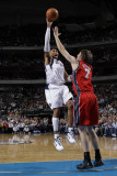 New Jersey Nets v Dallas Mavericks: Shawn Marion and Troy Murphy