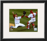 Brad Lidge and Carlos Ruiz celebrate Final Out of the 2008 World Series