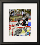 Sidney Crosby Celebrates his 100th Career NHL Goal