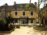 Buy Restaurant "Le Petit Paris" in Daglan at AllPosters.com
