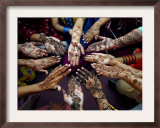 Pakistani Girls Show Their Hands Painted with Henna Ahead of the Muslim Festival of Eid-Al-Fitr Framed Photographic Print