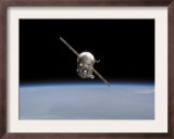 Soyuz TMA-11 Spacecraft Above Earth