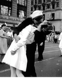 Buy New York - Wars End Kiss at AllPosters.com