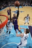 Los Angeles Lakers v New Orleans Hornets - Game Four, New Orleans, LA - April 24: Lamar Odom and Ca