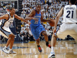 Oklahoma City Thunder v Memphis Grizzlies - Game Three, Memphis, TN - MAY 7: Kevin Durant and Shane