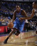 Oklahoma City Thunder v Dallas Mavericks - Game Two, Dallas, TX - MAY 19: Kevin Durant and Shawn Ma