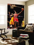 Chicago Bulls v Los Angeles Lakers: C.J. Watson and Lamar Odom