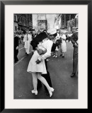 American Sailor Clutching a White-Uniformed Nurse in a Passionate Kiss in Times Square