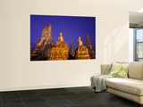 Thailand, Ayutthaya, Ayutthaya Historical Park, Dusk at Wat Chai Wattanaram