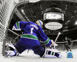 Roberto Luongo Game 2 of the 2011 NHL Stanley Cup Finals Spotlight Action