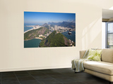 Brazil, Rio De Janeiro, Cable Car on Sugar Loaf Mountain and Vermelha Beach, Copacabana, Botafogo B