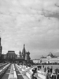 People Waiting in Line to See Nikoli Lenin