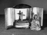 Japanese Christian Relic: Buddhist Shrine Conceals Crucifix