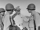 Buy General Douglas Macarthur in Manila at AllPosters.com