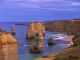 Twelve Apostles Limestone Cliffs, Port Campbell National Park, Victoria, Australia