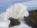 Waves Crashing on Rocks Photographic Print