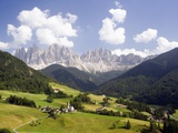 Funes Valley and the Dolomites Fotografie-Druck