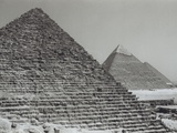 Pyramids/Cairo/Giza/Egypt