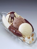 Banana split with chocolate sauce