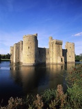 Buy Bodiam Castle and Moat at AllPosters.com