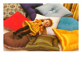 Doll on Pillows, Retro