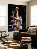 Los Angeles Lakers v Minnesota Timberwolves, Minneapolis, MN - March 1: Kevin Love and Lamar Odom