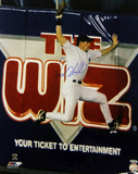 Paul O'Neill 1998 Catch Vertical Photo