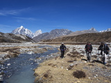 Trekkers in Chukhung Valley, Solu Khumbu Everest Region, Sagarmatha National Park, Himalayas, Nepal