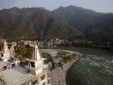 Lakshman Temple Overlooking the Ganges in Rishikesh, Uttarakhand, India, Asia