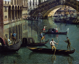 Gondoliers near the Rialto Bridge