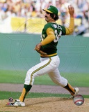 Rollie Fingers Action
