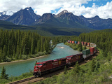 Morants Curve, Bow River, Canadian Pacific Railway, Near Lake Louise, Banff National Park, UNESCO W