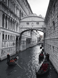 Bridge of Sighs, Doge's Palace, Venice, Italy Photographic Print