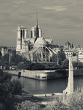 France, Paris,Cathedrale Notre Dame and the Pont De La Tournelle Bridge