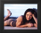 Lost (Kate Austen on Beach) Glossy TV Photo Photograph Print